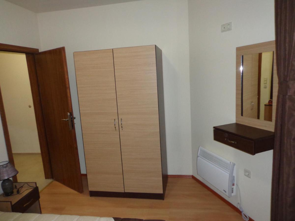 Ski & Holiday Apartments In Pamporovo Exterior photo