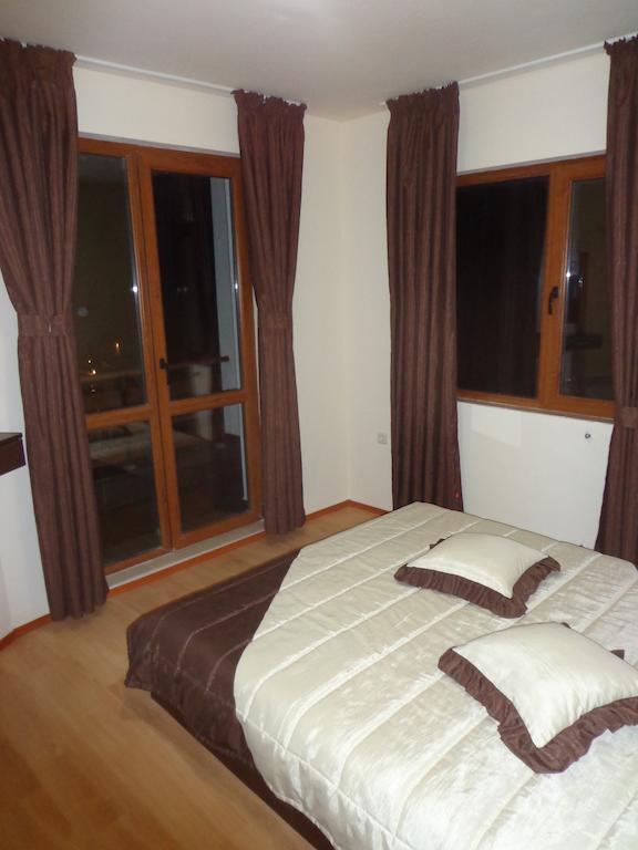 Ski & Holiday Apartments In Pamporovo Exterior photo